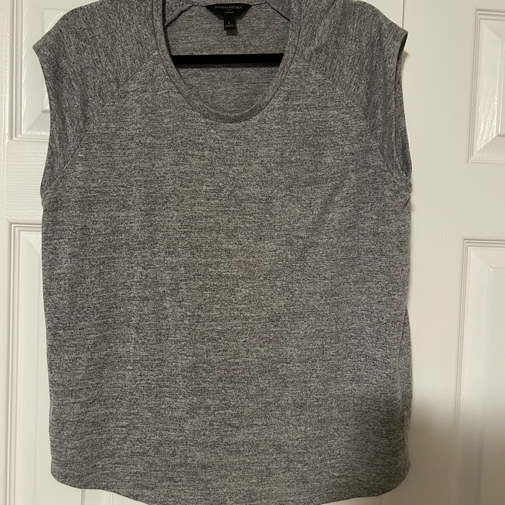 Banana Republic Heather Gray Luxespun Muscle Tee